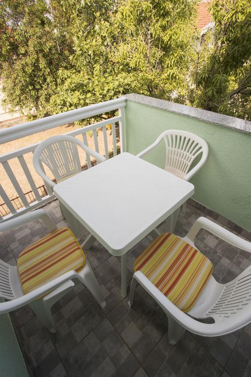 Jela Apartments Nin Exterior photo