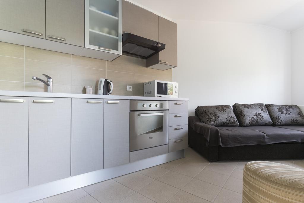 Jela Apartments Nin Exterior photo